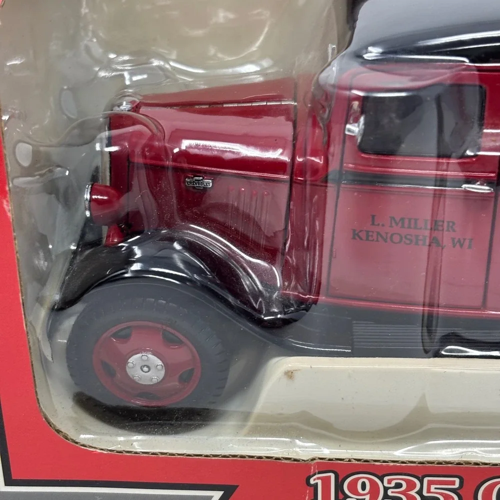 Snap-on Tools 1935 Chevrolet 1 1/2 Ton Panel Truck Crown Jewels Collection Red